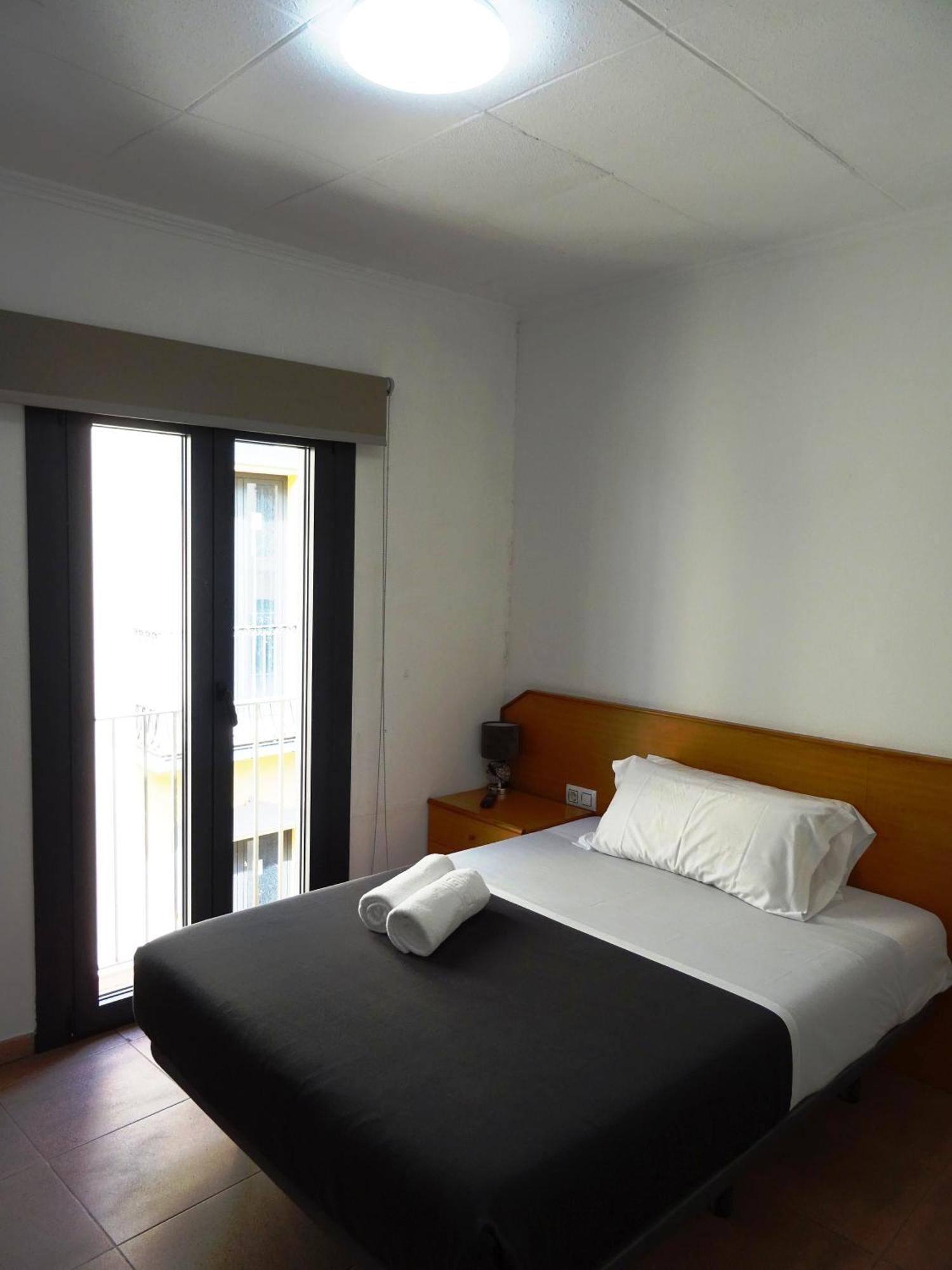 Center Plaza Figueres Apartment Фигерас Екстериор снимка