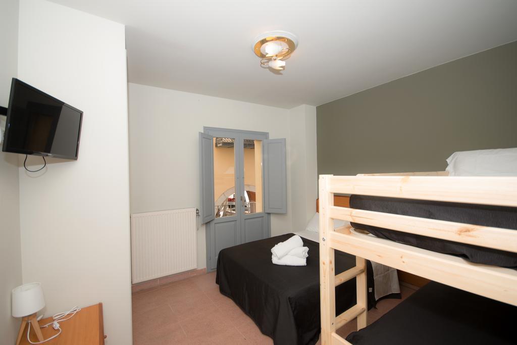 Center Plaza Figueres Apartment Фигерас Екстериор снимка