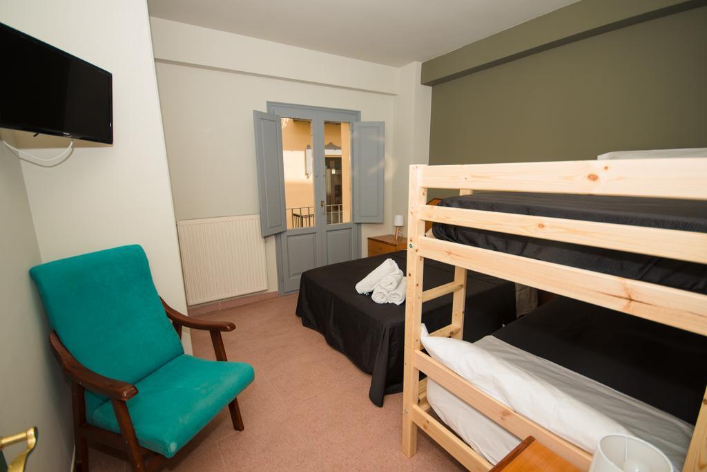 Center Plaza Figueres Apartment Фигерас Екстериор снимка
