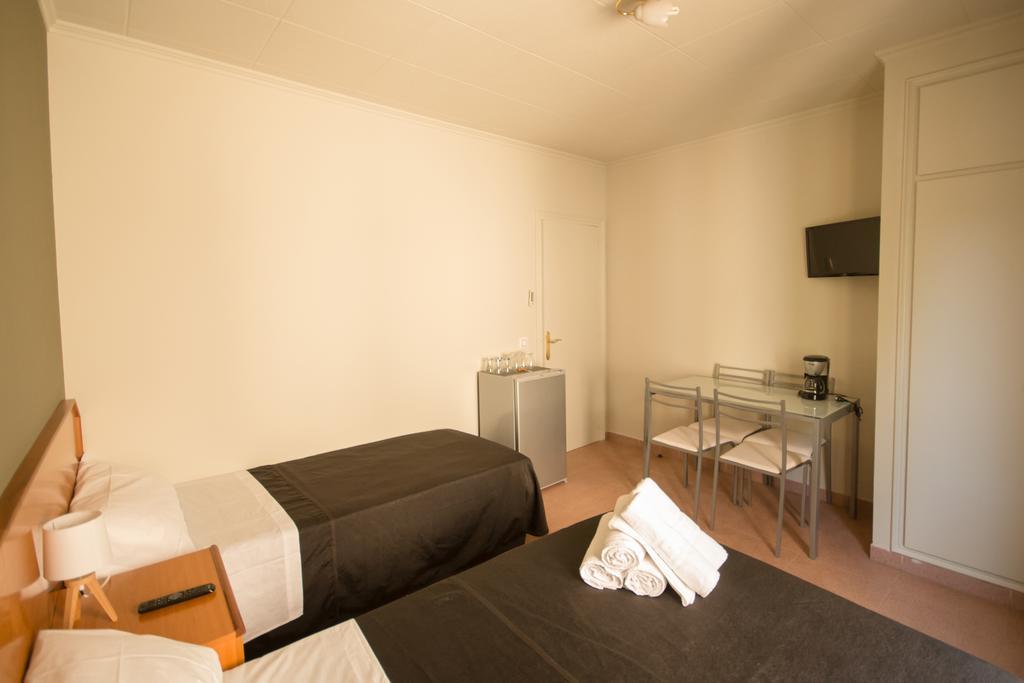 Center Plaza Figueres Apartment Фигерас Екстериор снимка